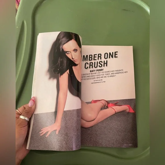 Maxim Magazine with Katy Perry Issued January 2011 - Picture 5 of 5